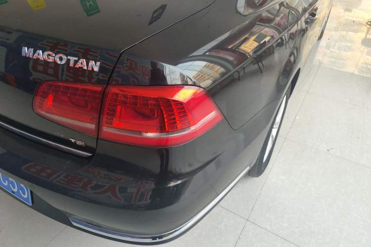 Used Volkswagen Magotan 2015 Facelift 1.8TSI Luxury Model
