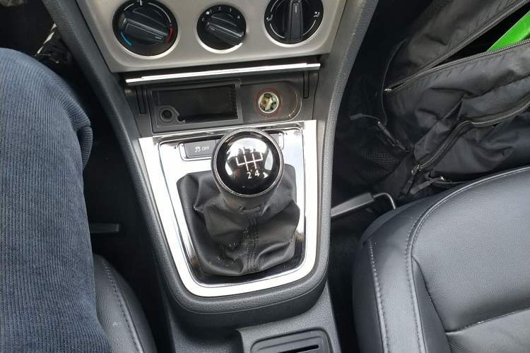 Used Volkswagen Gran Lavida 2013 1.6L Manual Comfort Model
