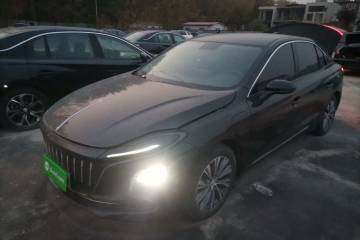 Used Hongqi E-QM5 2022 431 km Charge & Enjoy Edition