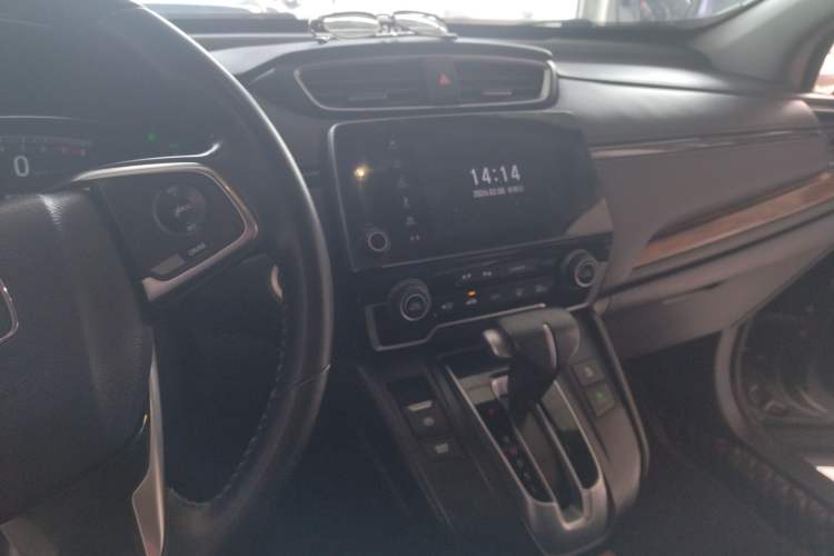 Used Honda CR-V 2017 240TURBO CVT Front-Wheel Drive Fashion Edition
