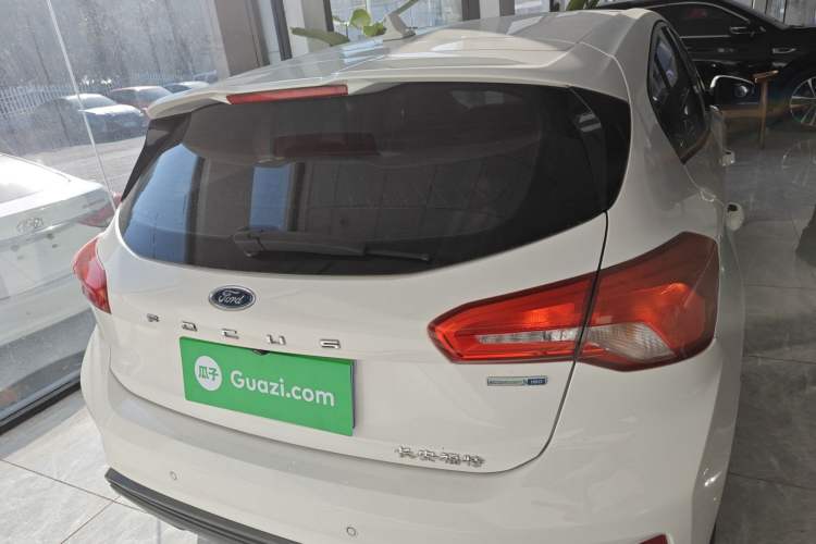 Used Ford Focus 2020 Hatchback EcoBoost 180 Automatic Trend Edition
