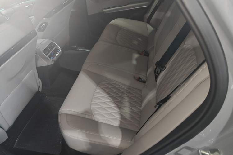 Used BYD Han 2025 DM-i 125KM LiDAR-Powered Intelligent Driving Model