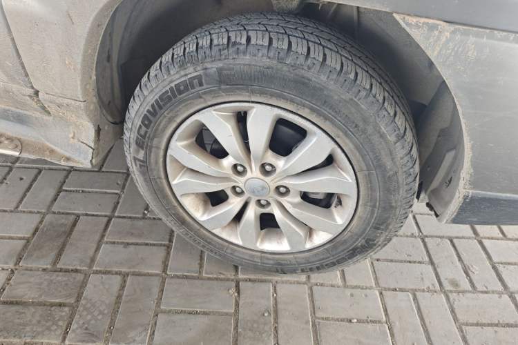 Used Kia Sportage 2013 2.0L Manual Two-Wheel Drive GL Trim
