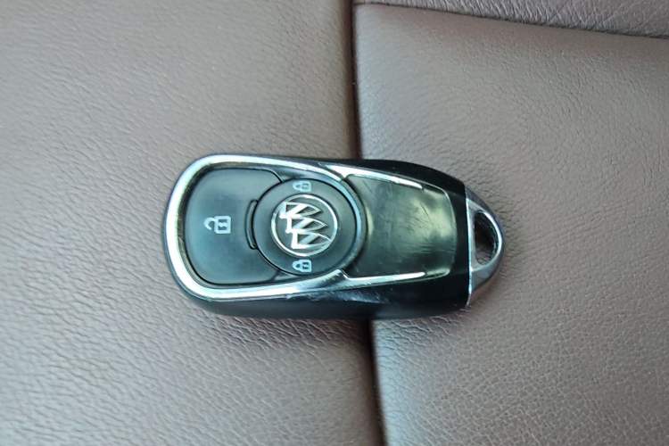 Used Buick GL6 2019 18T 6-Seater Connected Luxury Version China VI Standard
