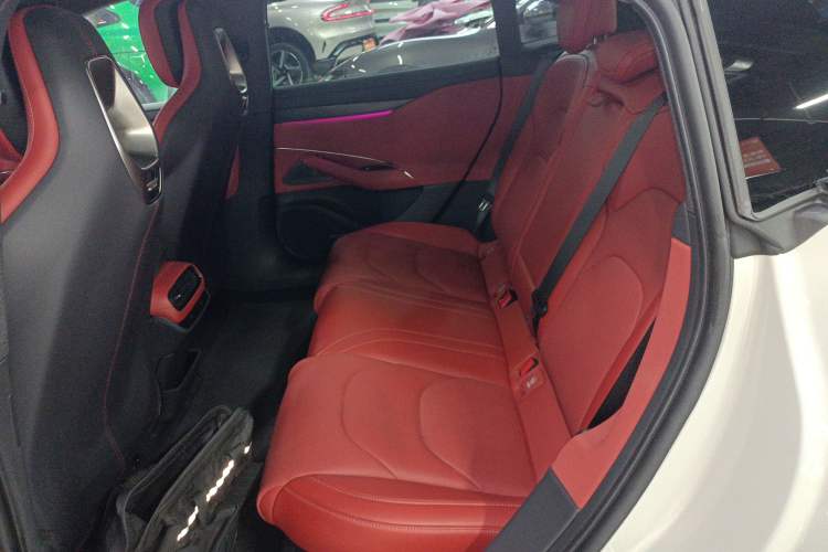 Used Xiaomi Auto SU7 2024 Rear-Drive Long-Range Intelligent Driving Version
