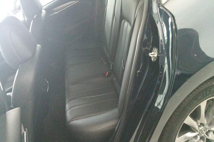 Used Mazda Atenza 2021 2.0L Blue Sky Luxury Edition
