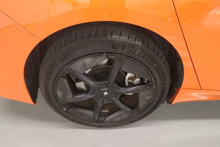 Used  GT 2024 Global Model 710 Ultra-High-Voltage LiDAR Edition
