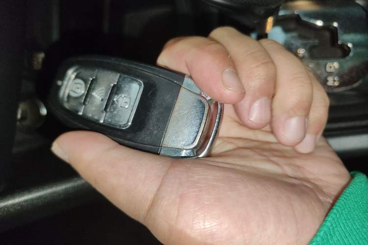 Used Peugeot 2008 2016 230THP Automatic Fashion Edition
