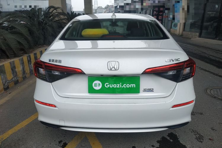 Used Honda Civic 2023 240TURBO CVT Dynamic · Center Stage Special Edition
