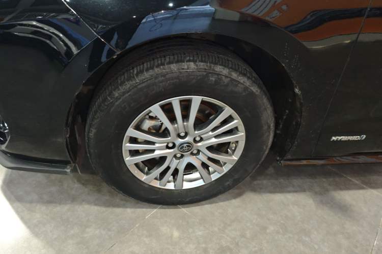 Used Toyota Sienna 2021 2.5L Hybrid Luxury Edition
