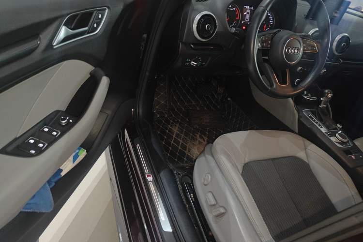 Used Audi A3 2017 Limousine 35 TFSI Fashion Model