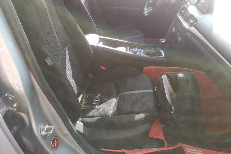 Used Mazda Mazda 3 Axela 2017 Sedan 1.5L Automatic Luxury Model Emission Standard China V
