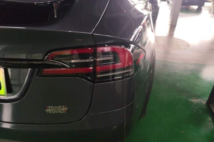 Used Tesla Model X 2023 Three-Motor All-Wheel-Drive Plaid Version
