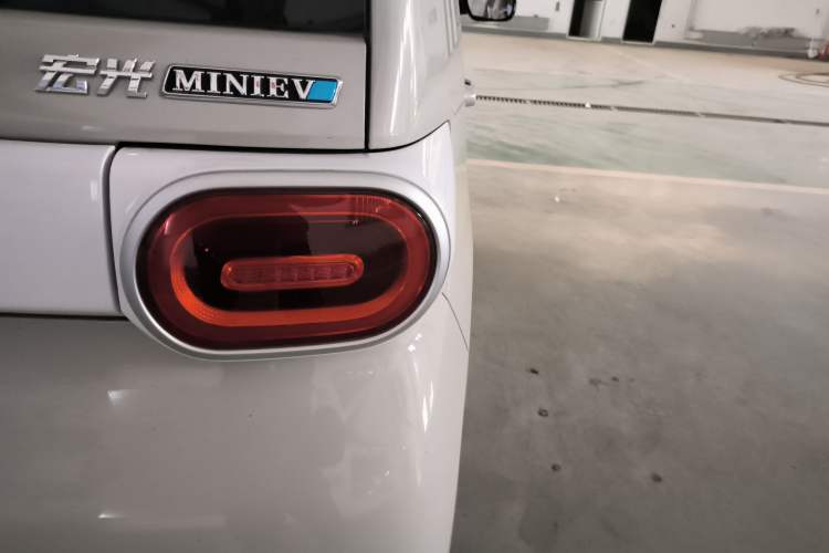 Used Wuling Hongguang MINIEV 2024 3rd Generation 215km Youth Edition
