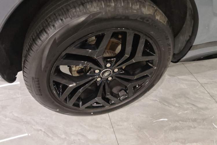 Used Land Rover Range Rover Evoque 2020 249 PS R-DYNAMIC S Black Edition Sport Version
