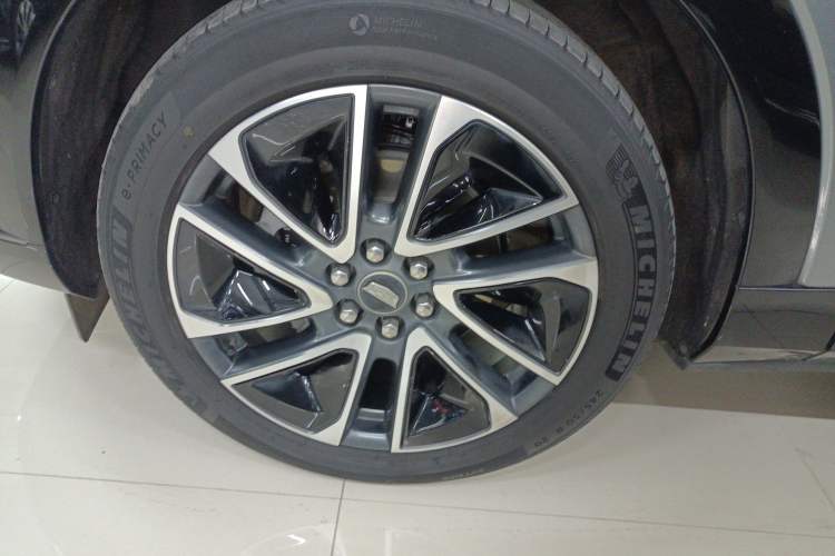 Used Cadillac OPTIQ 2024 Four-Wheel Drive Long-Range Version
