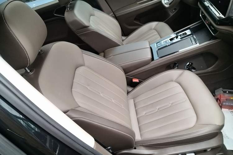 Used Volkswagen Viloran 2024 330TSI Luxury Edition