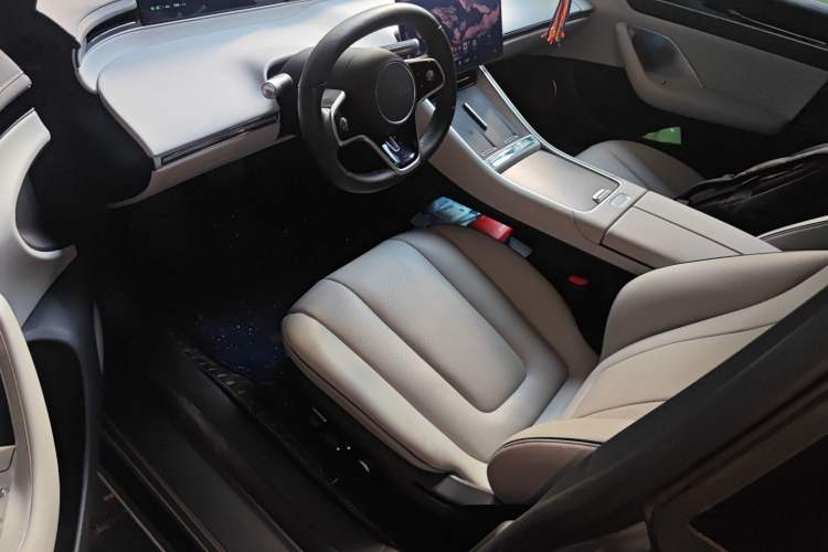 Used Hima Luxeed S7 2024 Max