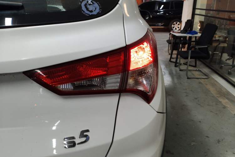 Used Haima S5 2016 1.6L Manual Luxury Tech Edition
