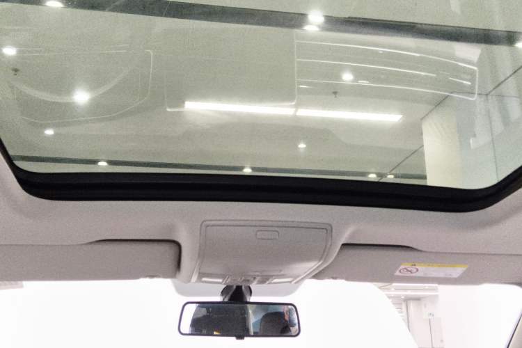 Used Volkswagen Tiguan L 2024 300TSI Automatic Two-Wheel Drive Smart Edition