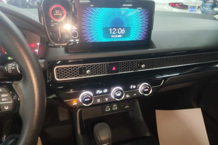 Used Honda Civic 2023 240TURBO CVT Dynamic Edition
