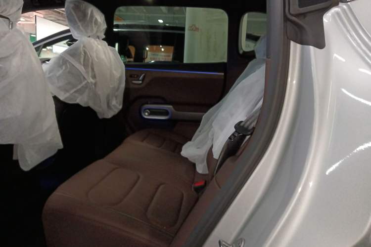 Used  #5 2024 Long-Range Journey Luxury Edition
