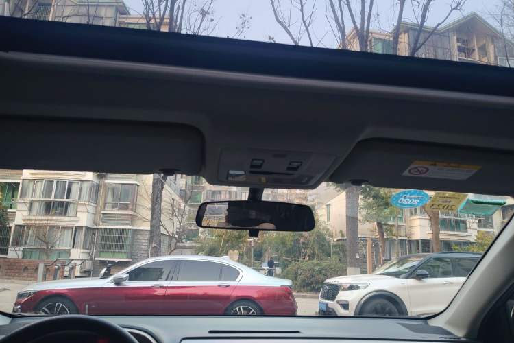 Used Toyota RAV4 2015 2.0L CVT Two-Wheel Drive Fashion Edition