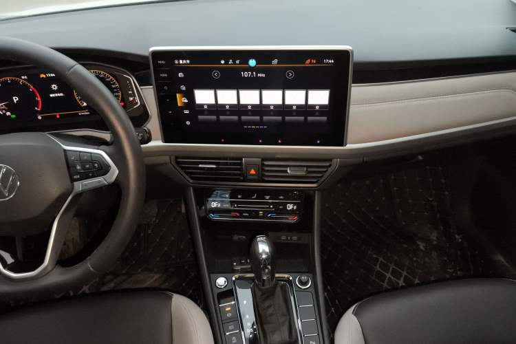 Used Volkswagen Bora 2023 300TSI DSG Prestige Edition
