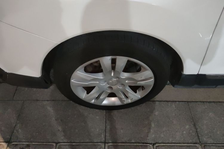 Used Peugeot 3008 2016 2.0L Automatic Classic Edition
