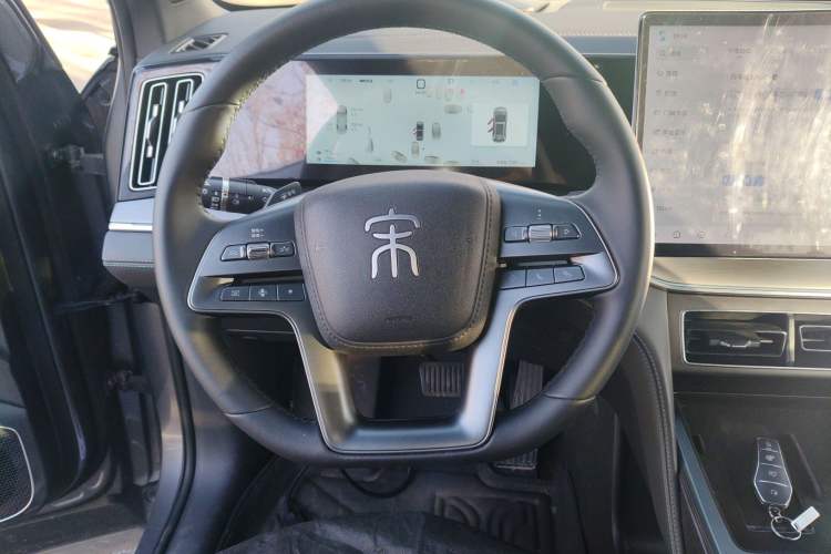 Used BYD Song L DM-i 2025 Intelligent Driving Version 112 km Beyond-Range Type
