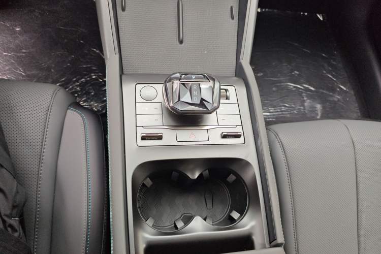 Used BYD Qin L 2025 DM-i Smart Drive 80KM Leading Model
