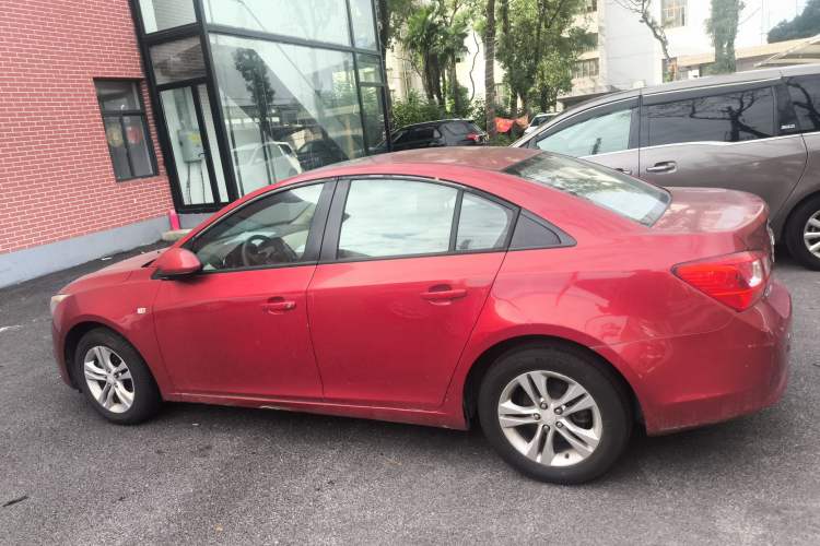 Used Chevrolet Cruze 2015 1.5L Classic SE AT
