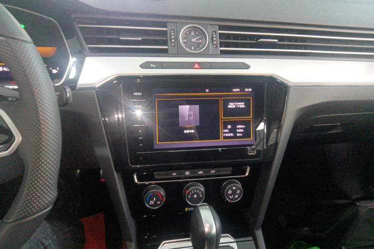 Used Volkswagen Magotan 2025 Zhongxiang Version 280TSI DSG Comfort Edition