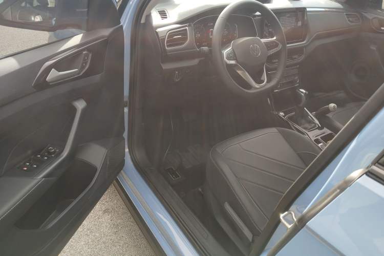 Used Volkswagen Tharu 2025 NewRui 300TSI Prestige Edition