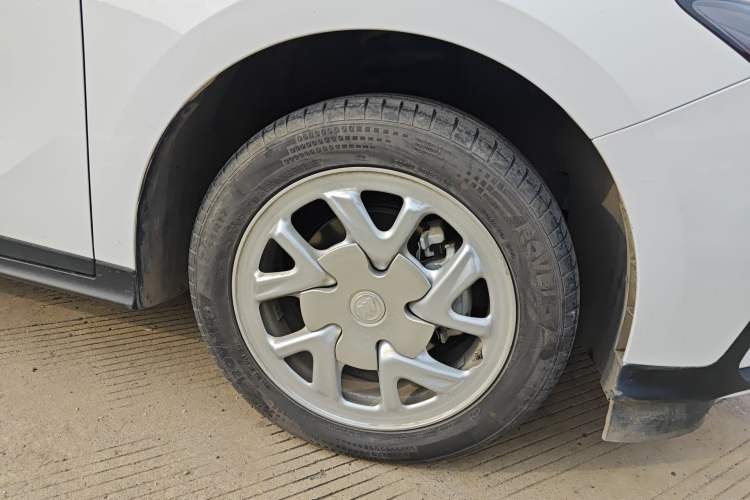 Used Buick Velite 6 2024 450km Range Commuter Version