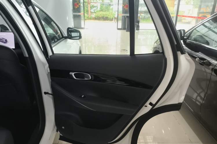 Used  E5 2024 440km Exploration Version
