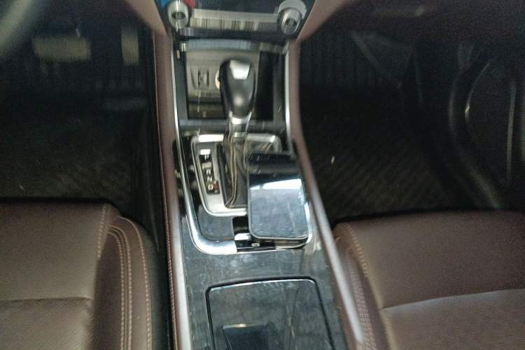 Used Changan Eado 2018 High-Energy Edition 1.6L GDI Automatic Zhenfeng Model China V Standard
