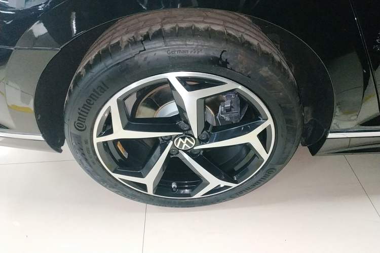 Used Volkswagen Magotan 2023 2 Million Units Commemorative Edition 330TSI DSG Luxury Version
