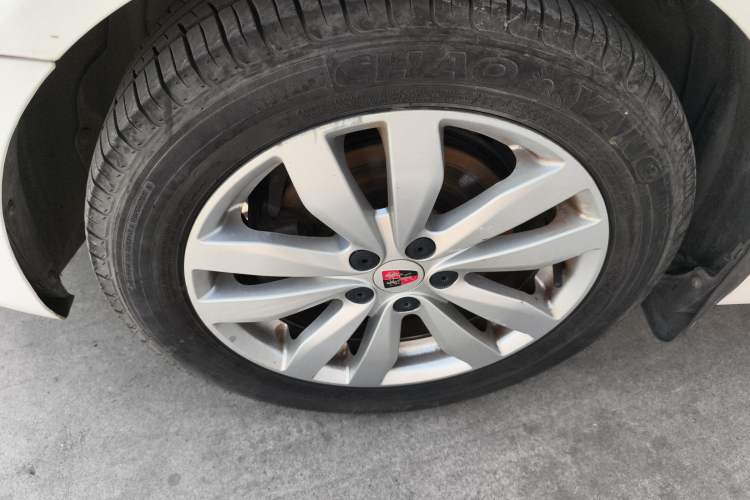 Used Roewe 350 2015 1.5L Manual Luxury Sunroof Edition