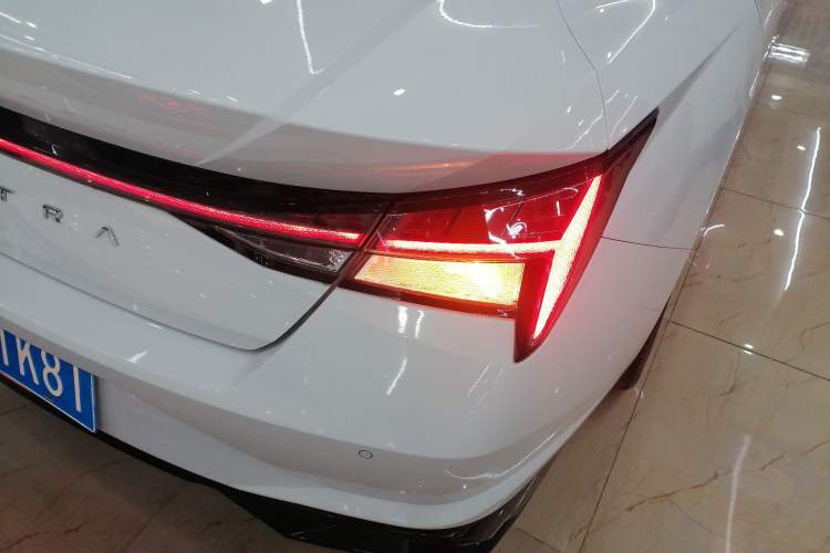 Used Hyundai Elantra 2021 1.5L CVT LUX Prestige Edition