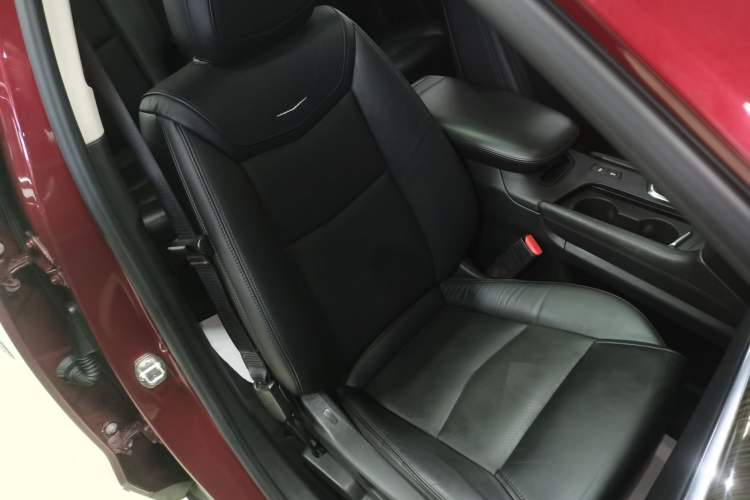 Used Cadillac XT5 2018 25T Luxury Model