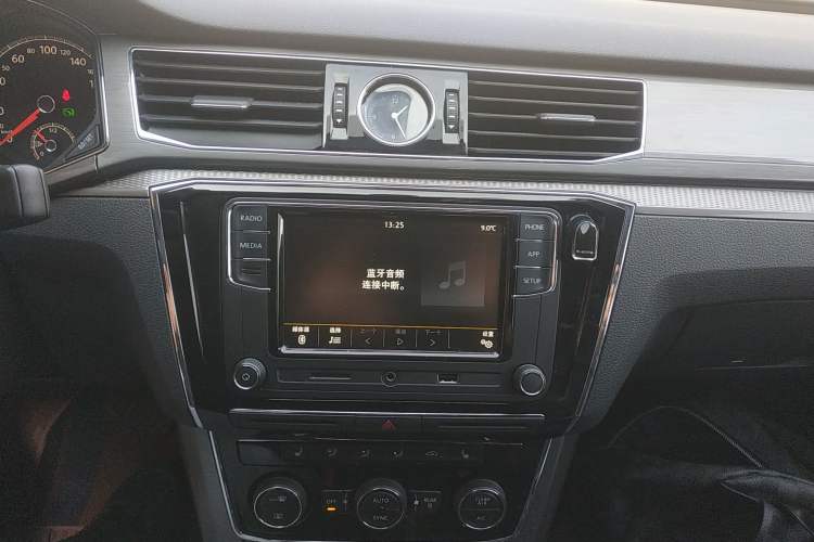 Used Volkswagen Passat 2017 330TSI DSG Luxury Edition
