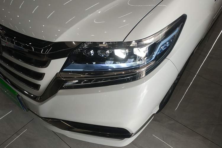 Used Honda Elysion 2019 2.0L Hybrid Luxury Edition