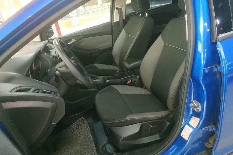 Used Ford Focus 2012 Hatchback 1.6L Automatic Comfort Model
