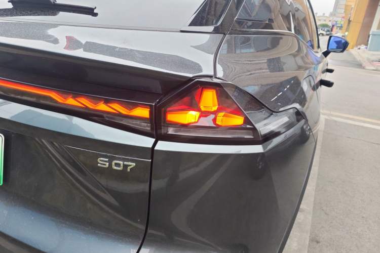 Used Deepal S07 2025 215Max Deep Blue Intelligent Driving AD PRO Range-Extended Version