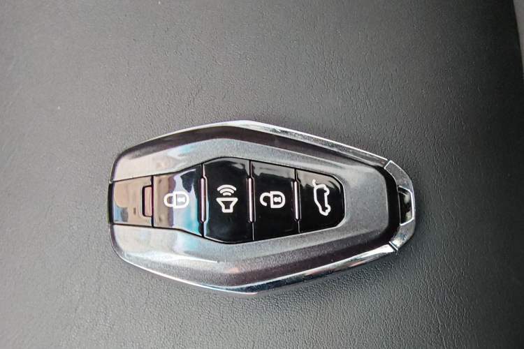 Used JETOUR X70 2023 1.5T DCT Beyond PRO Edition 5-Seater