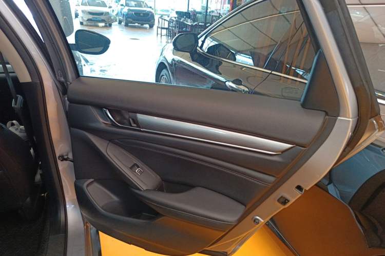 Used Honda Accord 2018 Rui Hybrid 2.0L Rui Ling Edition China VI
