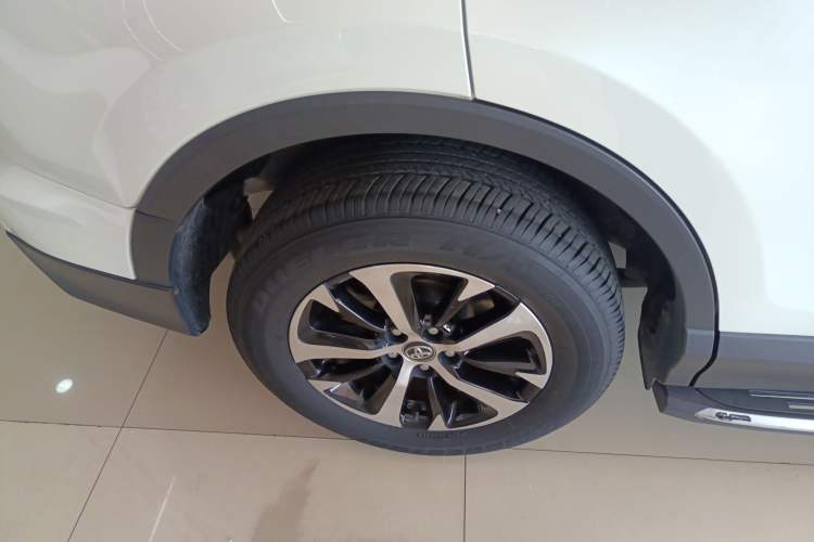 Used Toyota RAV4 2019 2.0L CVT Two-Wheel Drive Pioneer Edition China V Standard
