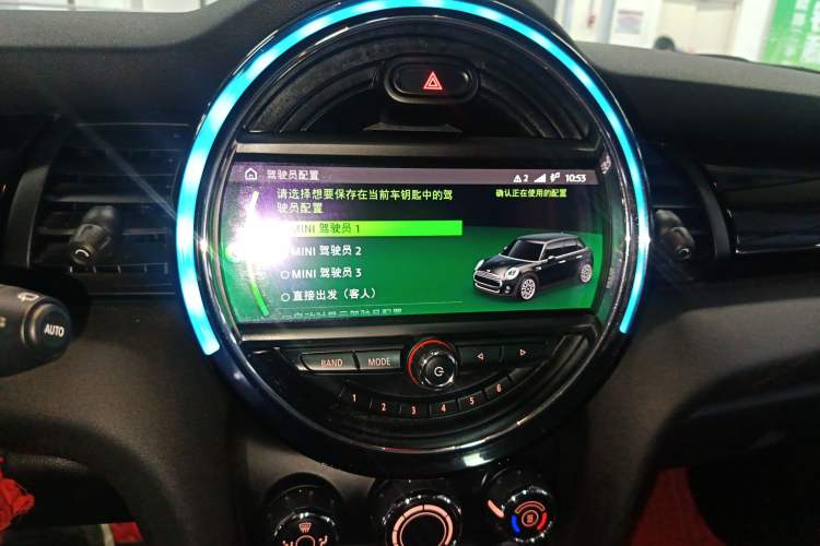 Used  MINI 2019 1.5T COOPER Classic Edition Five-Door Version
