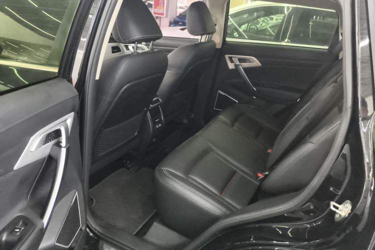 Used Geely Auto Emgrand X7 Sport 2018 1.8TD Automatic Two-Wheel Drive Smart Connect 4G Internet Edition